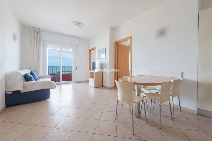 Ferienwohnung für 6 Personen, mit Balkon und Pool in Lido di Jesolo