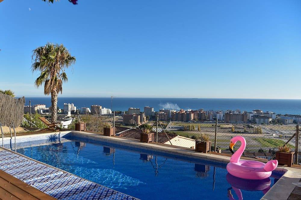 Seaview Family Retreat Villa in Santa Susanna, Costa del Maresme