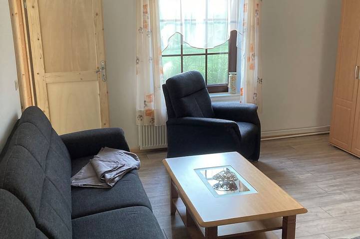 Ferienwohnung für 4 Personen, mit Garten in Hohen Demzin