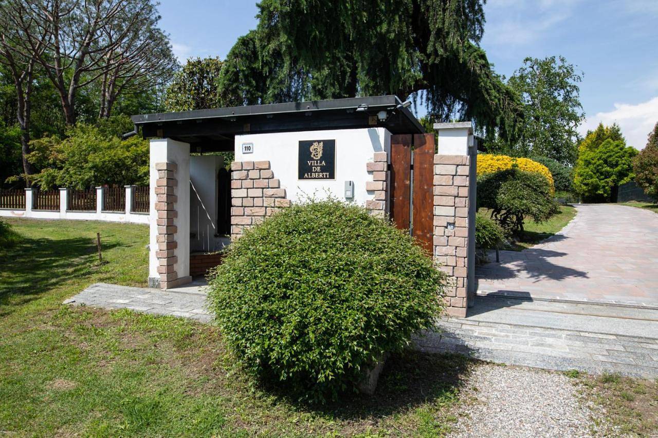 Villa De Alberti in Vergiate, Commune de Vergiate