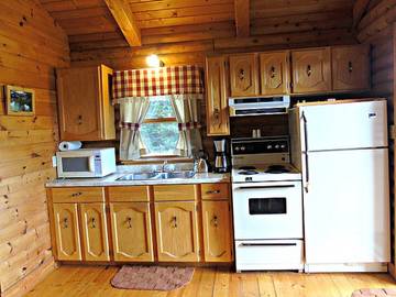 Cottage for 2 Guests in Capre Breton Island, Nova Scotia, Picture 2