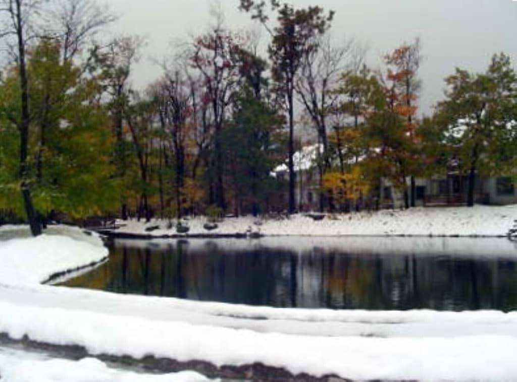 Ganze Wohnung, Sie wohnen nur 150 m vom Avalanche-Skilift in den Summit Condos entfernt in Hidden Valley, Pennsylvania
