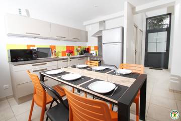 Gîte pour 6 personnes, avec jardin dans Larnage