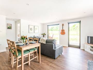 Log Cabin for 2 People in Chiddingstone, High Weald, Photo 1