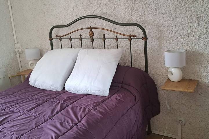 Location de vacances pour 4 personnes à Jouqueviel - 2