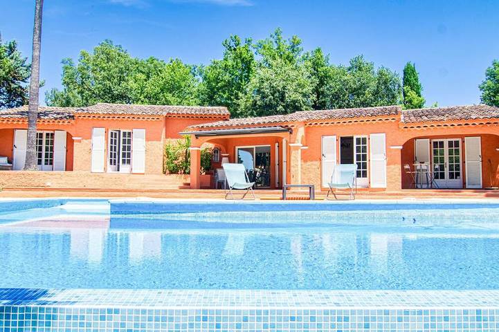 Ferienhaus für 8 Personen, mit Garten und Pool - 1