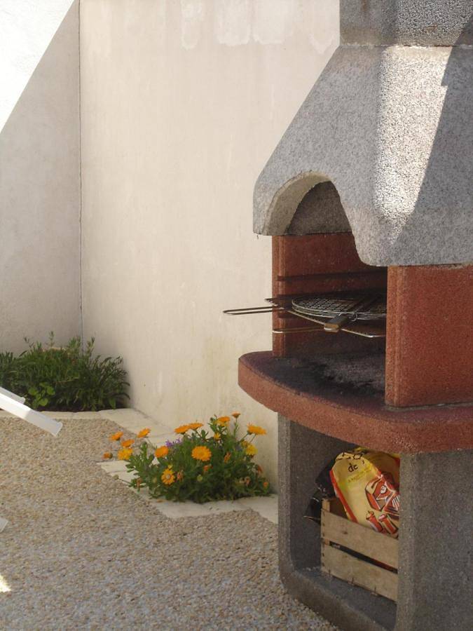 Location de vacances pour 3 personnes, avec vue et jardin, adapté aux familles à La Flotte - 4