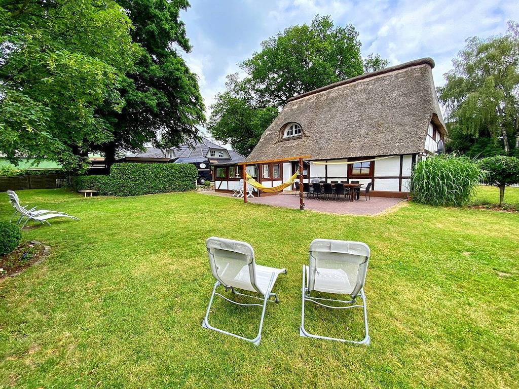 Hütte in Quickborn mit Schwimmbecken in Quickborn, Kreis Pinneberg