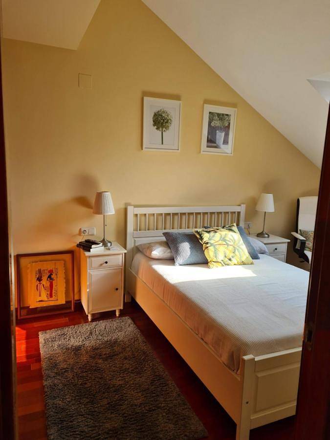 Apartamento entero, Three-Bedroom Apartment in Boltaña, Pirineo Aragonés