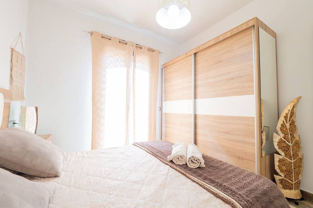 Entire apartment, Cubo's Urban Suite Bruno / free wifi / air conditioning in Alhaurín el Grande, Málaga Province