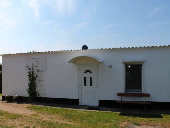 Bungalow für 4 Personen, mit Terrasse und Garten