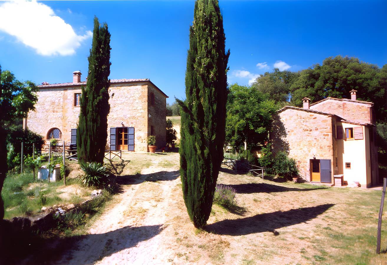 Villa Mulinello, Secluded, Panoramic Views over Montepulciano Valley in Torrita di Siena, Siena Province