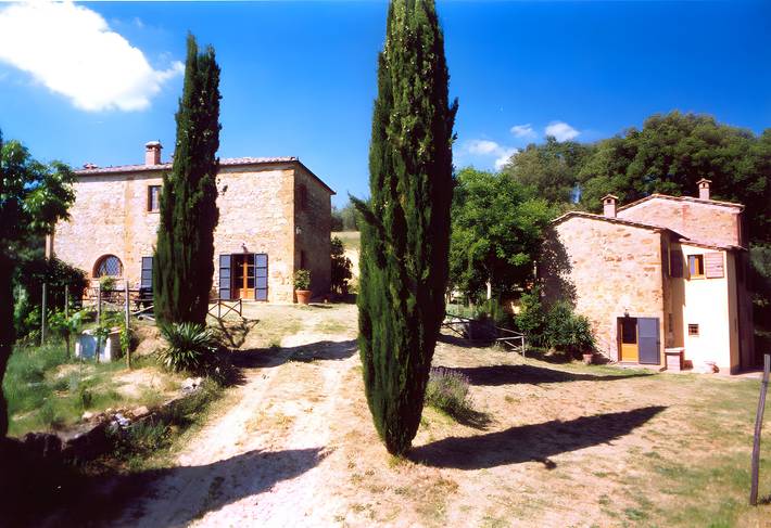 Villa Mulinello, Secluded, Panoramic Views over Montepulciano Valley in Torrita di Siena, Siena Province