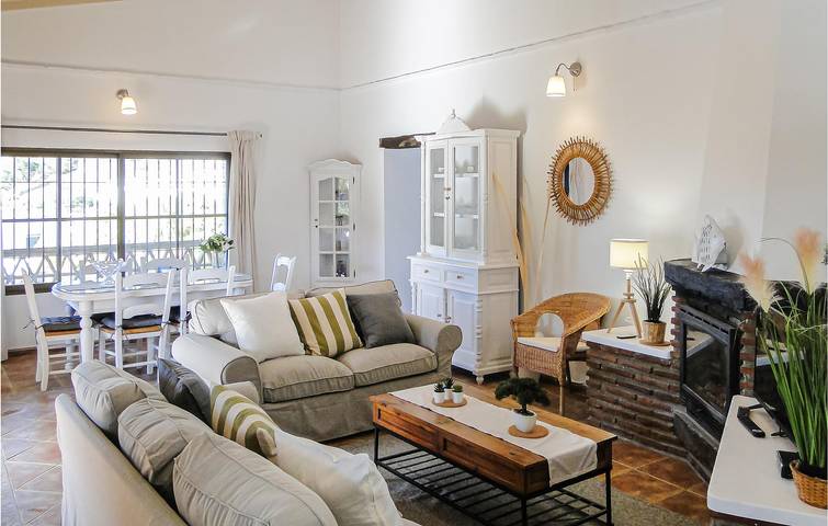 Casa de vacaciones para 6 personas, con Terraza además de Jardín y Piscina en Axarquía - 3