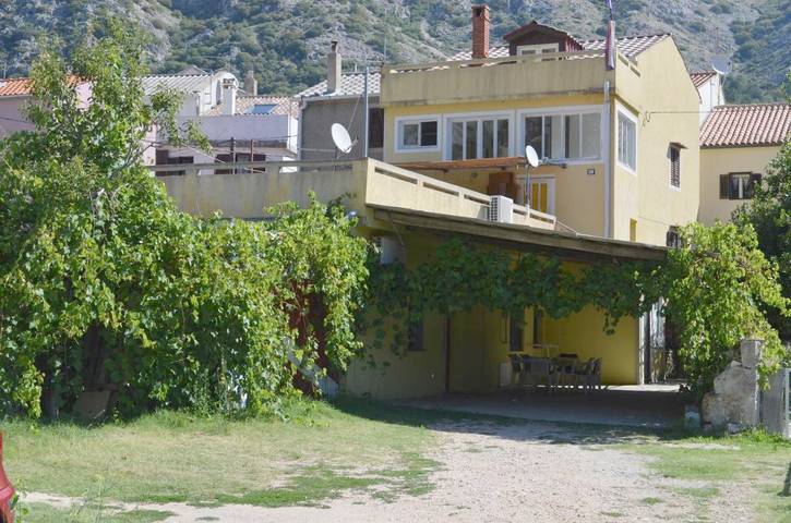 Ferienwohnung für 5 Personen, mit Terrasse