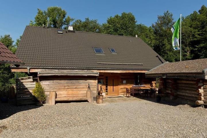 Ferienhaus für 12 Personen, mit Sauna und Ausblick sowie Balkon
