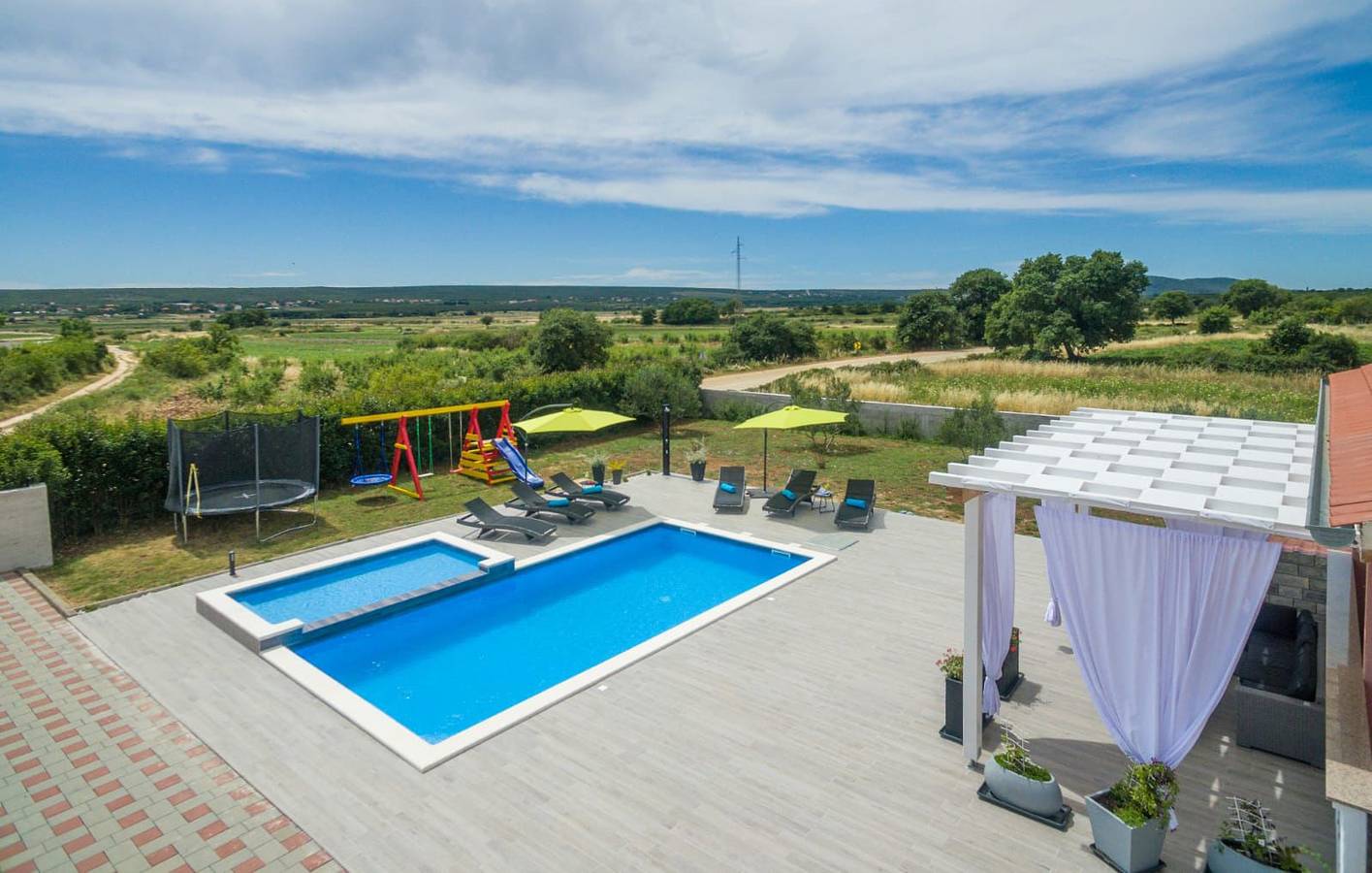 Beautiful villa Maris with pool in Grad Benkovac, Zadar