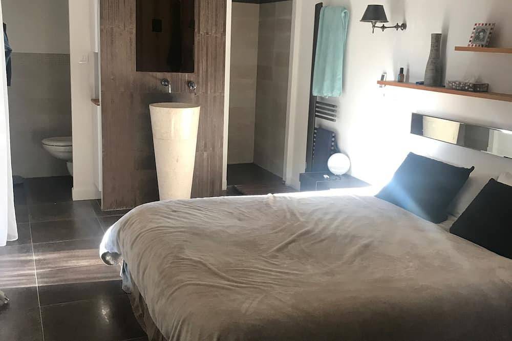 Villa Provençale 170 m2, tout confort au pied de la Sainte victoire in Pourrières, Région de Brignoles