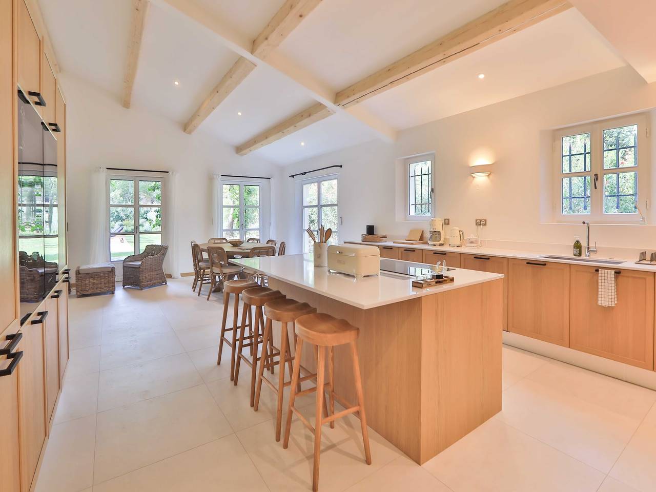 Magnificent villa overlooking the bay of Canebiers in Saint-Tropez, Draguignan region