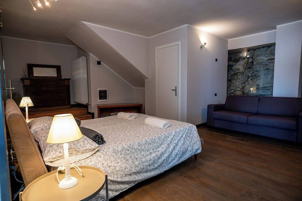 Villa Bellavista - Stunning Lake Garda View & Relaxation in Villanuova sul Clisi, Gardasee-Berge
