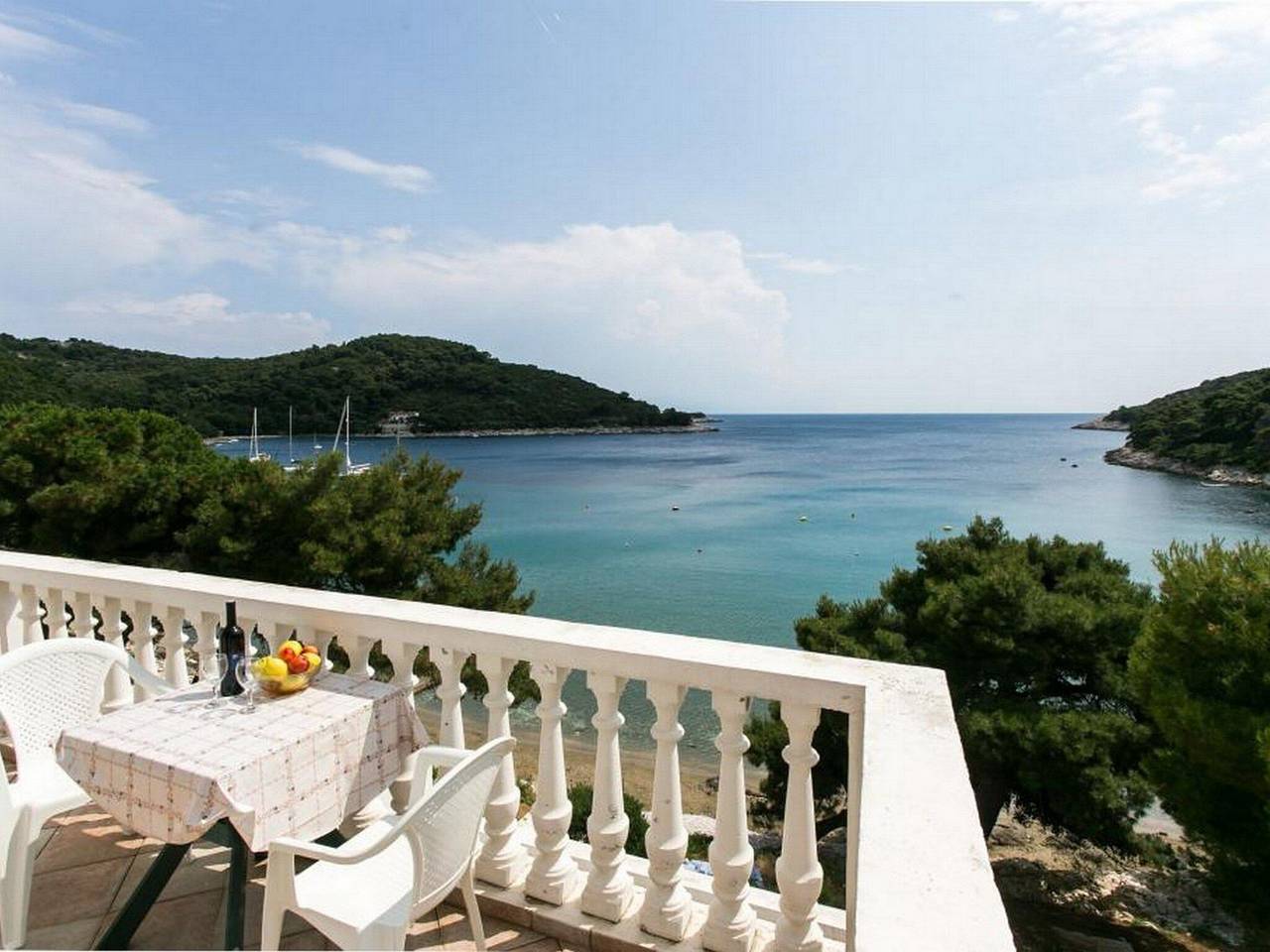 Ganze Wohnung, Apartments Franka Saplunara-One-Bedroom Apartment with Terrace and Sea View No1 in Mljet