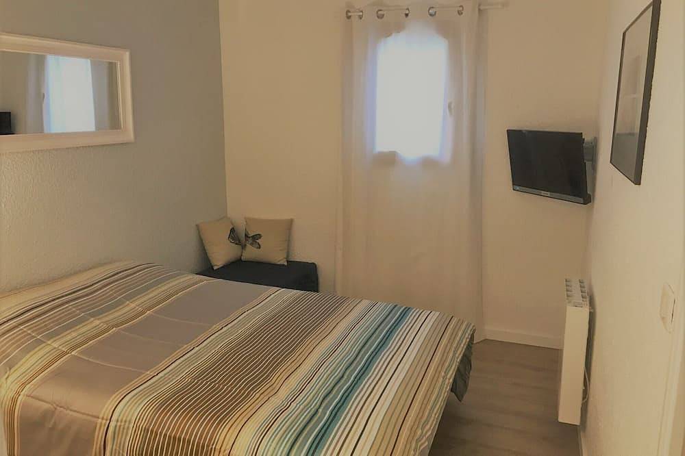 Maison 2 à 6 adultes prox place des Lices et plage à côté, piscine, 2 parkings in Saint-Tropez, Région de Draguignan