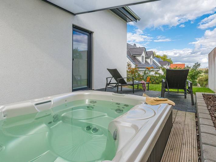 Ferienwohnung für 2 Personen, mit Garten und Sauna sowie Terrasse in Göhren-Lebbin