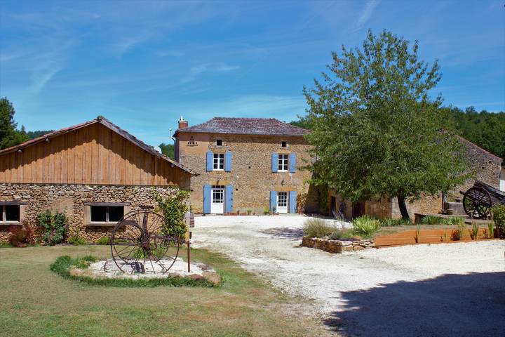 Gîte pour 6 personnes, avec piscine, animaux acceptés