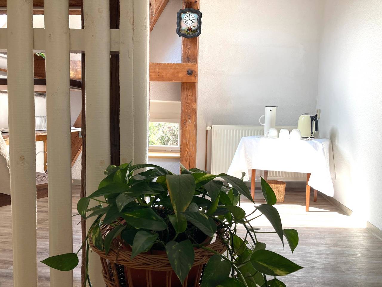 Apartamento entero, Apartamento 'Dachstudio - Schlamau19' con terraza compartida, jardín compartido y Wi-Fi in Wiesenburg, Fläming