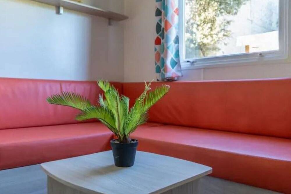 Mobile Home 5 pers, Terrace at La Rouquette in Calvisson, Nimes region