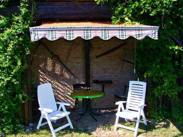 Ferienwohnung für 2 Personen, mit Whirlpool und Terrasse sowie Garten in Wendorf