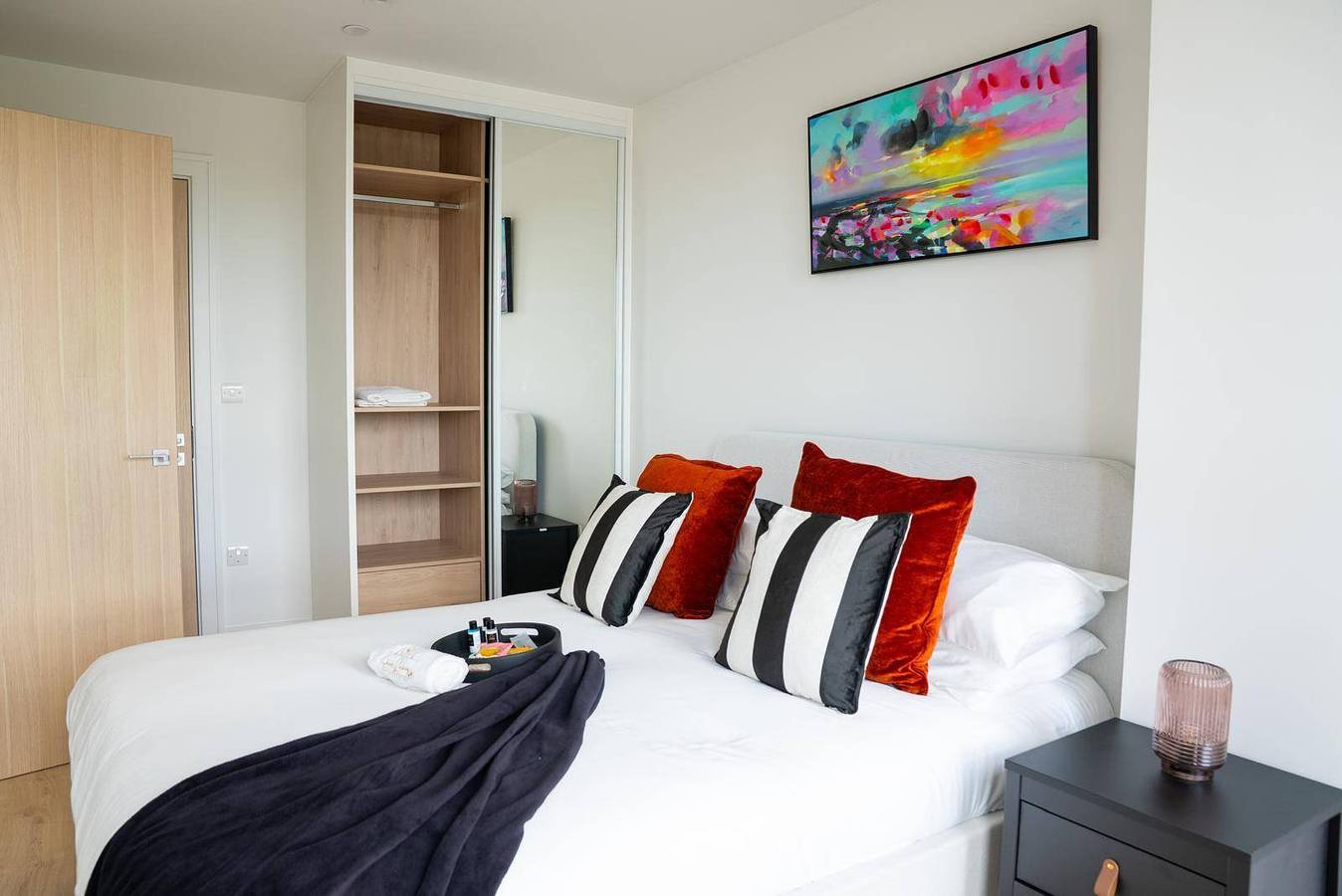 Ganze Ferienwohnung, Tranquil London Apartment near Coombe Hill House in Kingston an der Themse, London