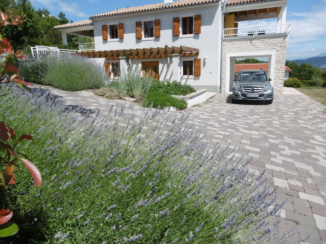 Isabel und Immo in Raša, Ostküste Istrien