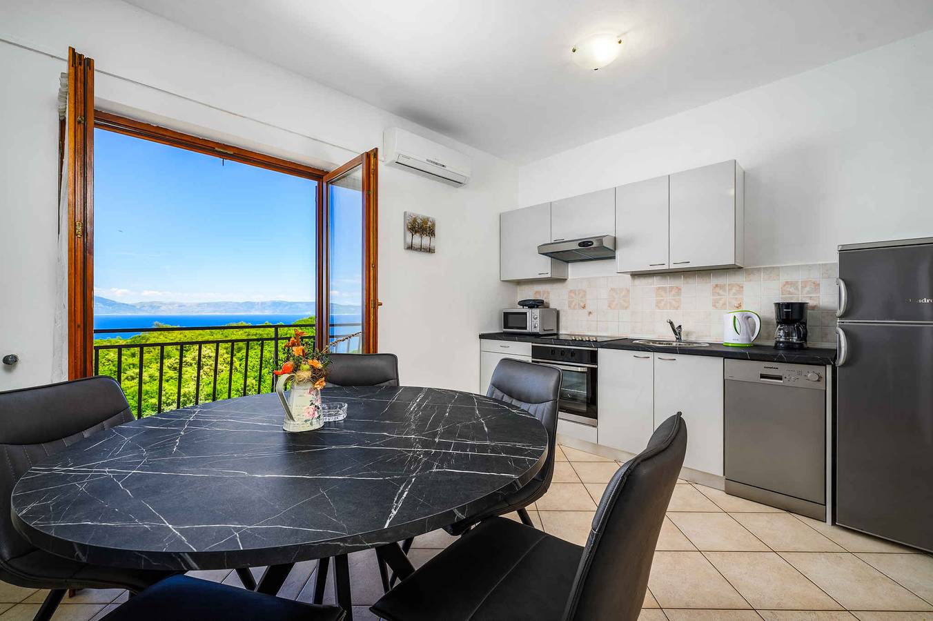 Ganze Ferienwohnung, Ferienwohnung mit Klimaanlage  in Raša, Ostküste Istrien