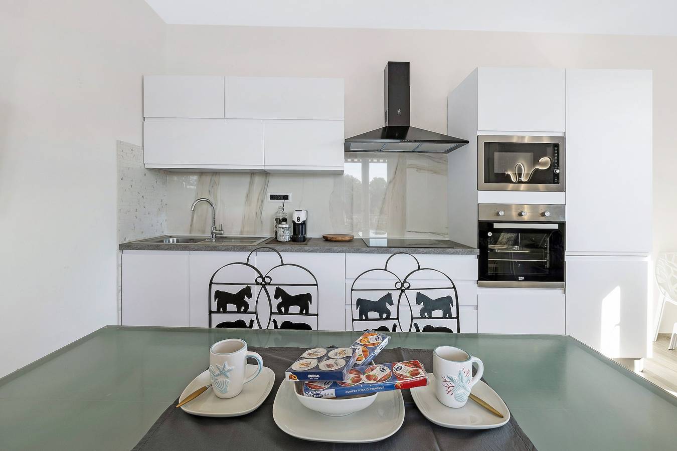Ganze Wohnung, Ferienwohnung 'Cà de Anto' mit Bergblick, Balkon und Wlan in Cisano sul Neva, Riviera di Ponente