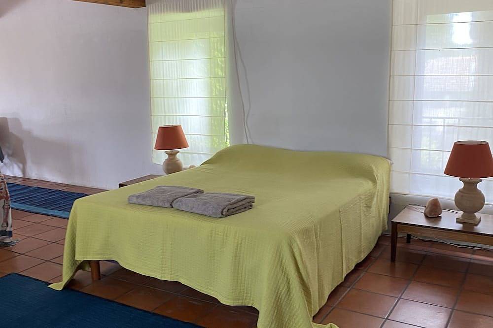 Family home amidst vineyards in Drôme provençale in Tulette, Región de Nyons