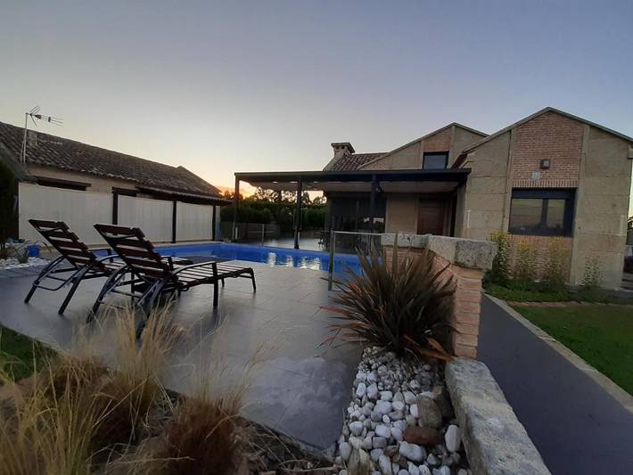 Chalet para 8 personas, con Jacuzzi y Terraza además de Jardín y Piscina en Baixo Miño - 4