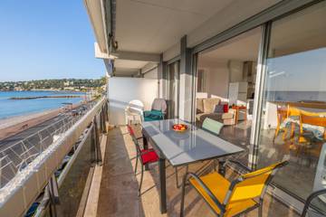 Gîte pour 4 personnes, avec vue sur l’océan et balcon à Roquebrune-Cap-Martin