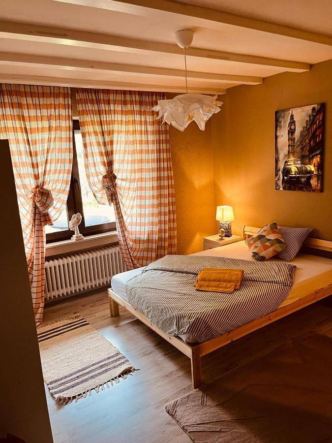 Appartement entier, Haus Gülen Gästehaus Nähe Nürburgring in Langenfeld, Osteifel
