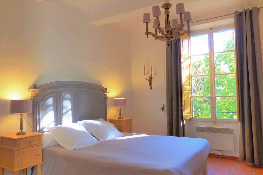 Domaine de Conillieres - Gite La Bastide in Saint-Maximin-la-Sainte-Baume, Brignoles region