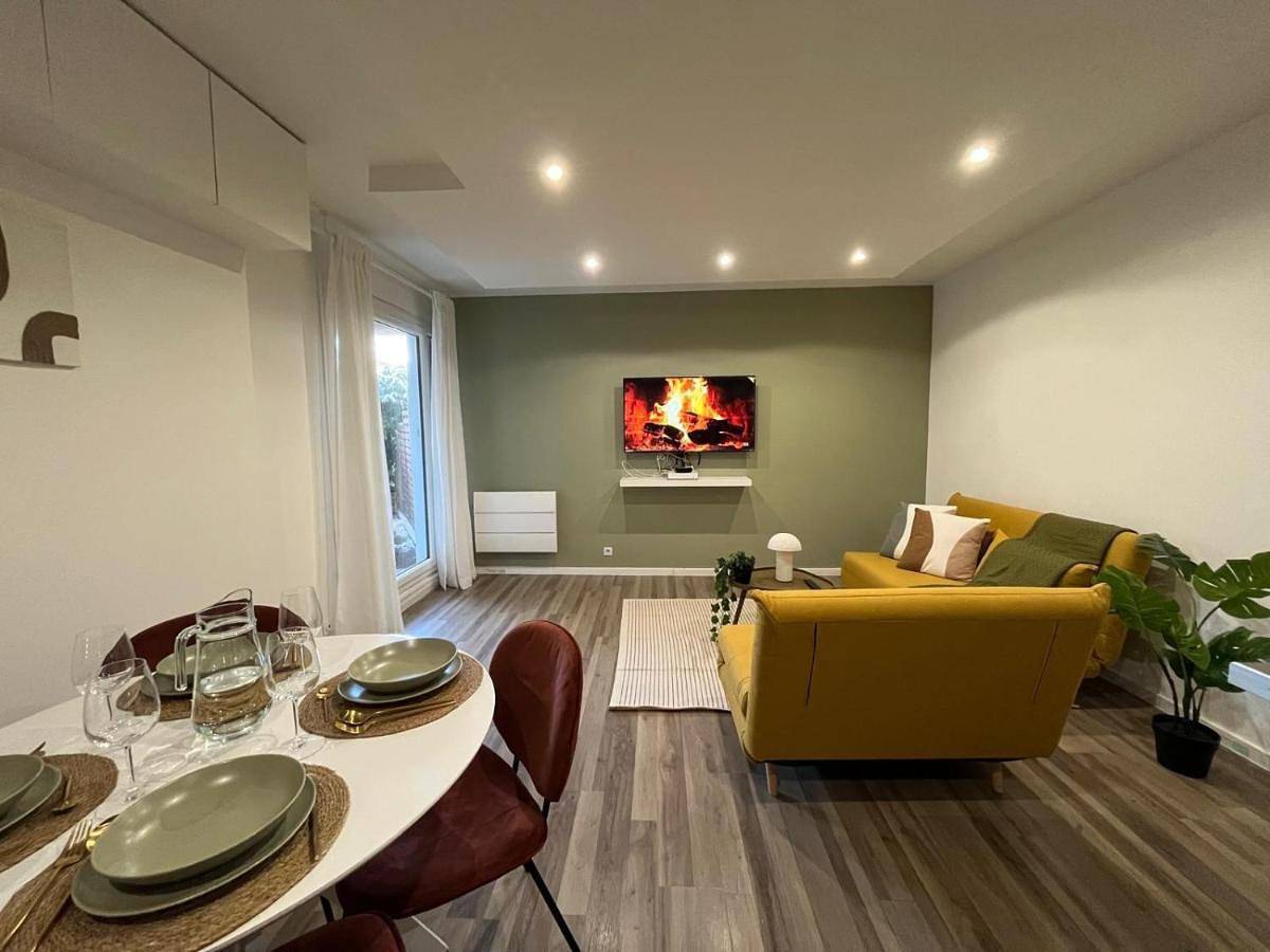 Appartement entier, Charmant T2 équipé Proche Versailles in Guyancourt, Yvelines