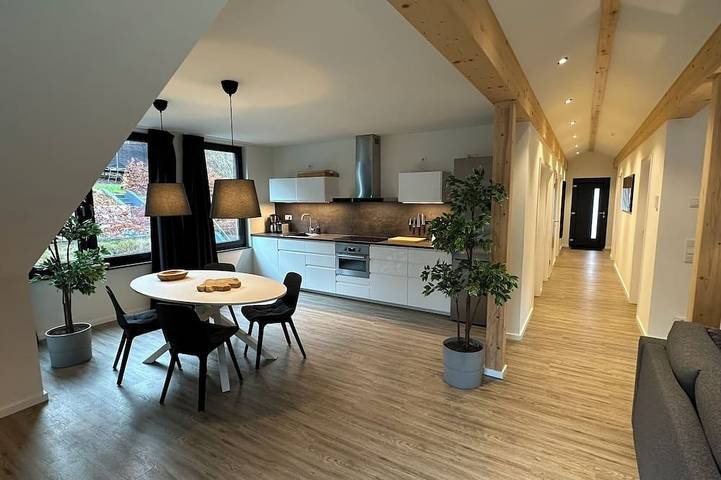 Ferienwohnung für 4 Personen, mit Balkon und Garten