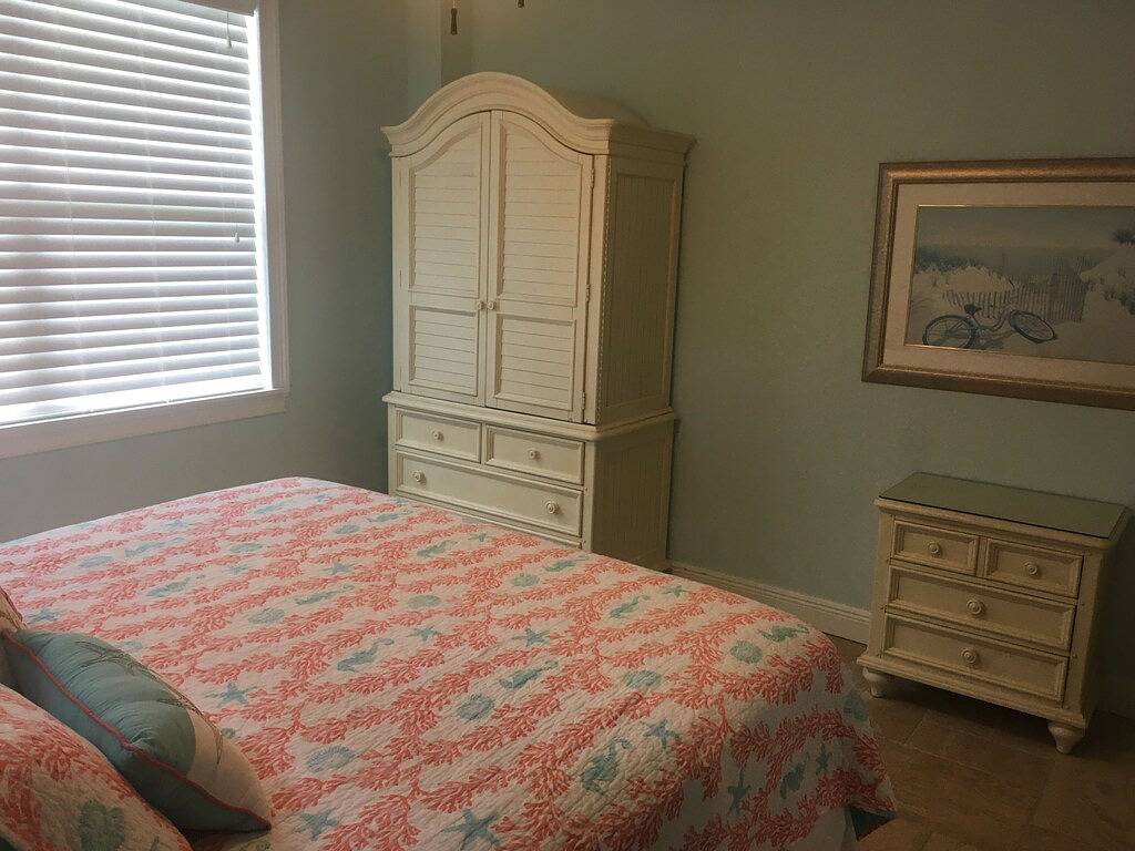 Little Paradise Found! in Fort Myers Beach, Estero Island