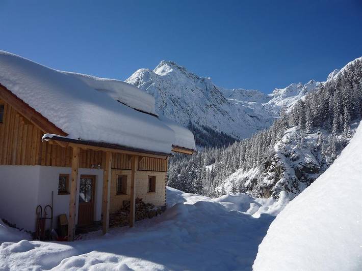 Ganze Ferienwohnung, 85 qm Naturparkchalet,unteres, 2 Schlafzimmer in Lechtaler Alpen, Gramais