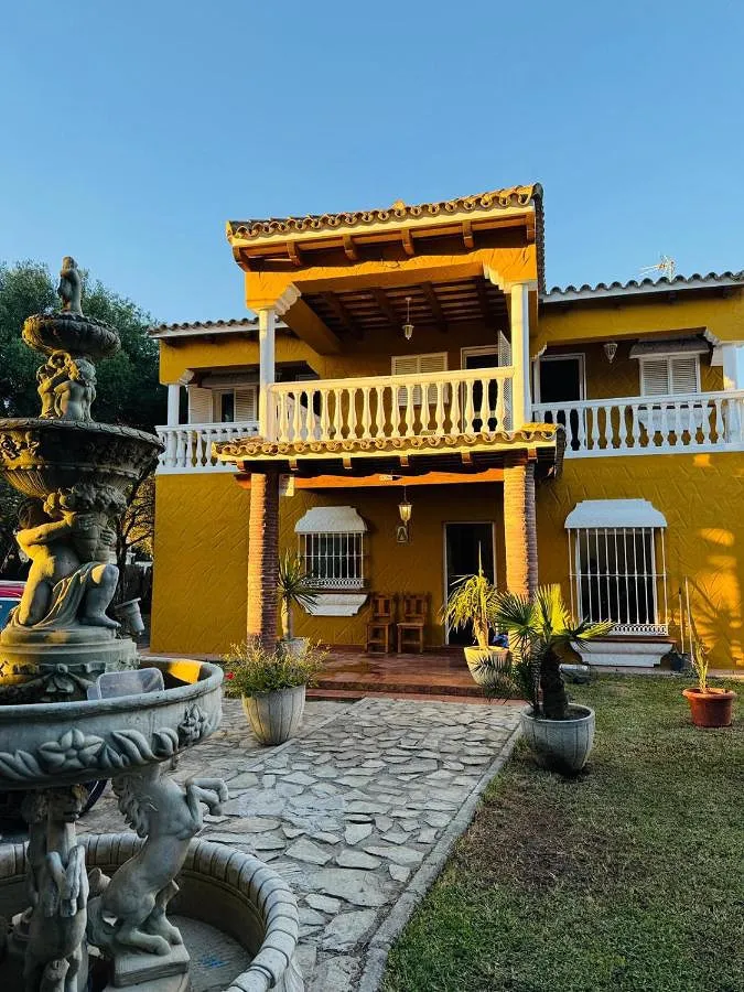 Casa vacanza per 17 persone, con balcone e giardino nonché panorama e piscina - 1