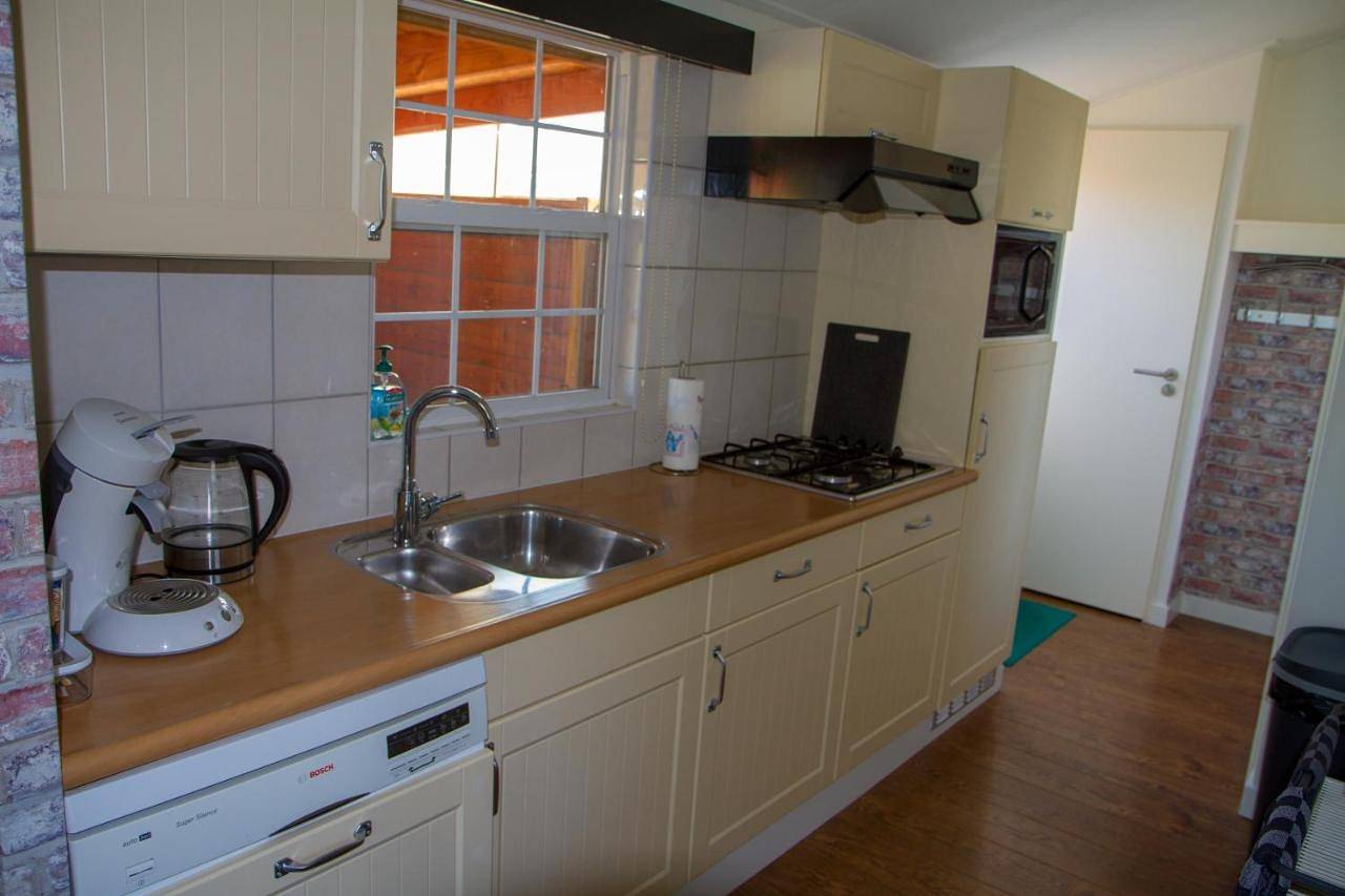 Two-Bedroom Chalet in 's-Gravenzande, Stadsgewest Haaglanden