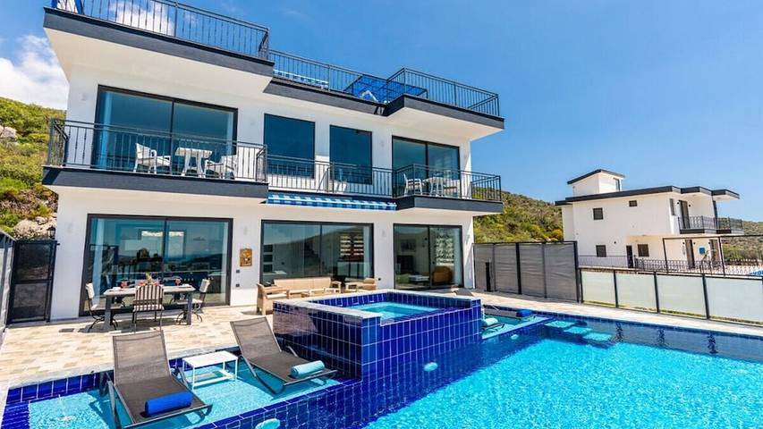 Holiday apartment for 4 people, with terrace in Kalkan