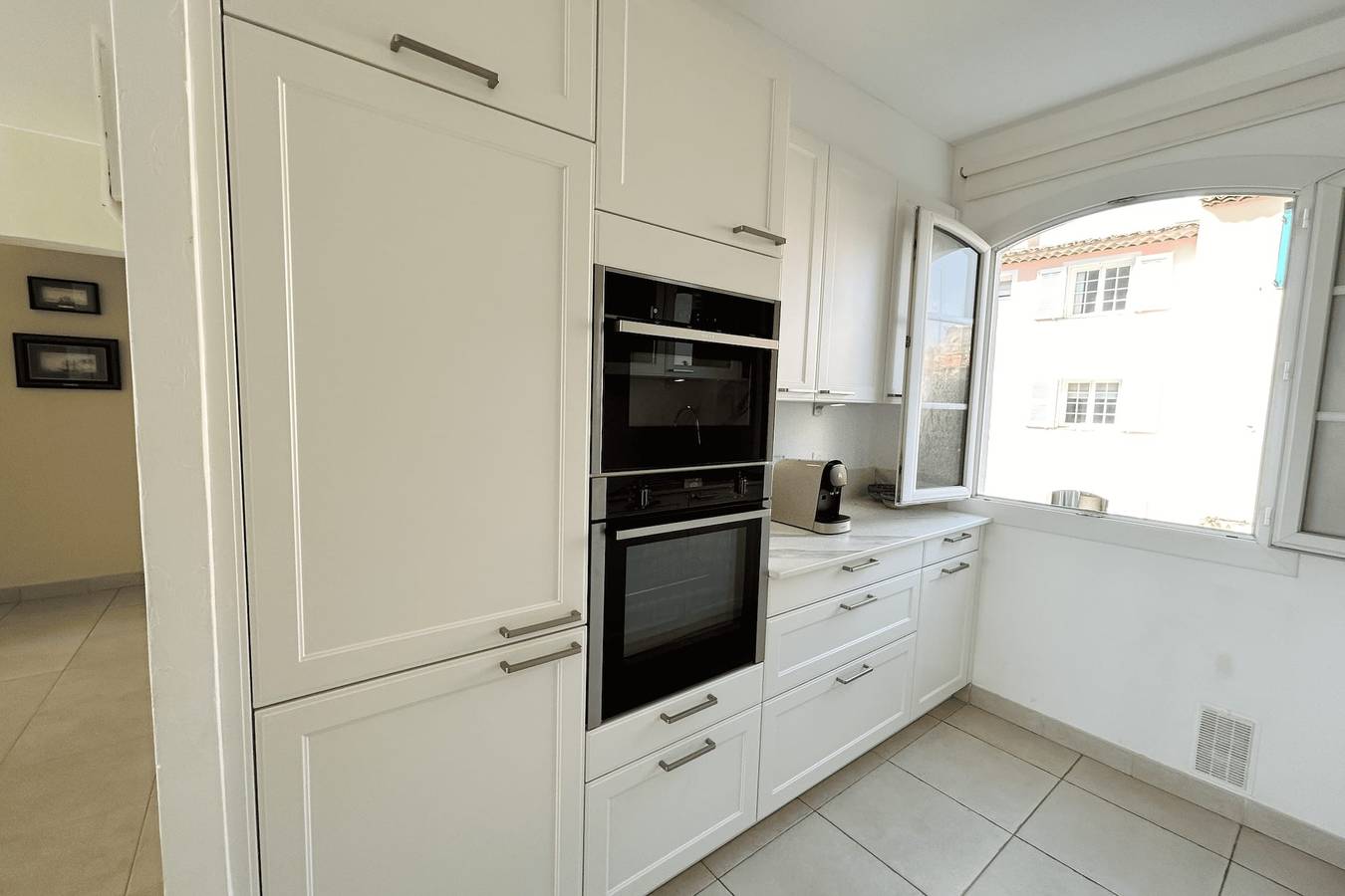 Ganze Wohnung, Ferienwohnung für 6 Personen mit Balkon in Port Grimaud, Grimaud