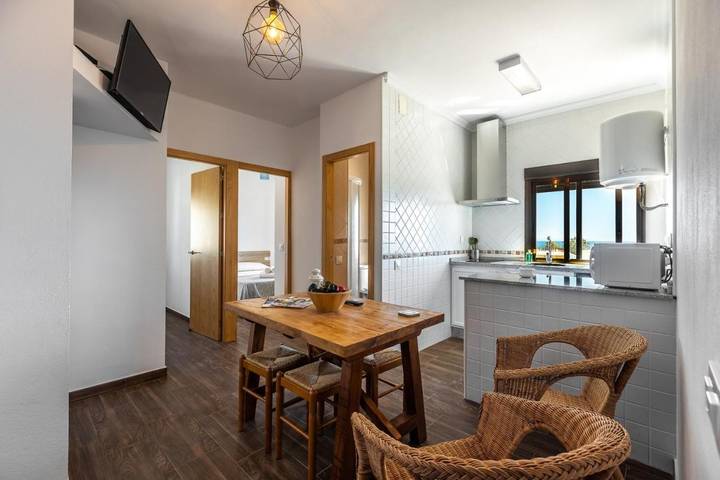 Apartamento para 4 personas, con terraza en Playa de Bolonia