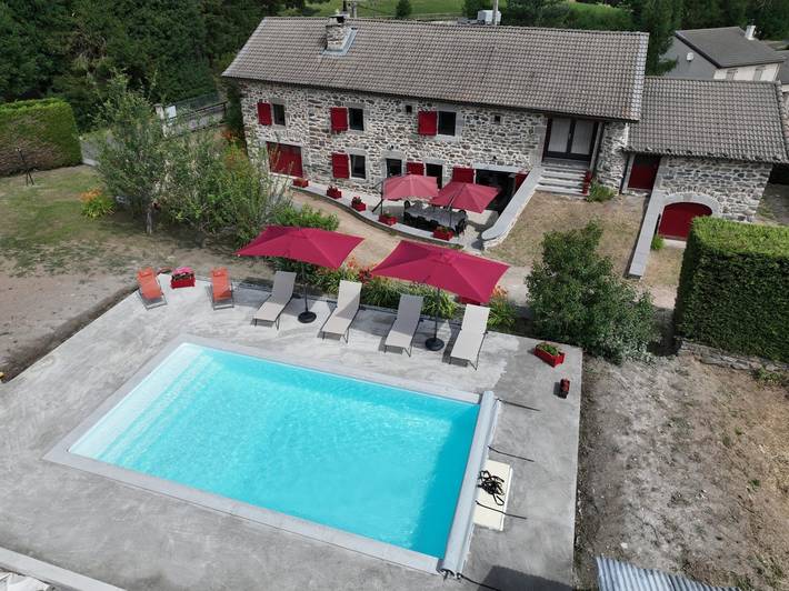 Gîte pour 12 personnes, avec piscine en Haute-Loire - 2